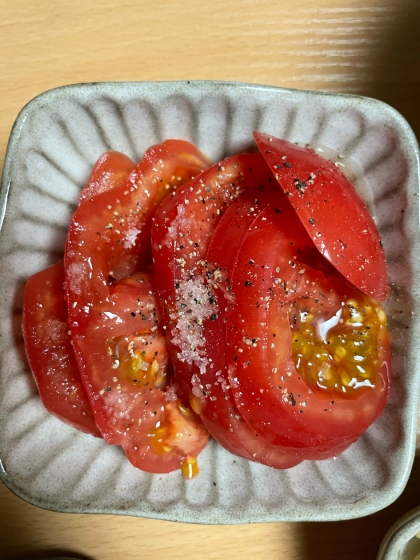 塩トマトのオリーブオイルかけ
