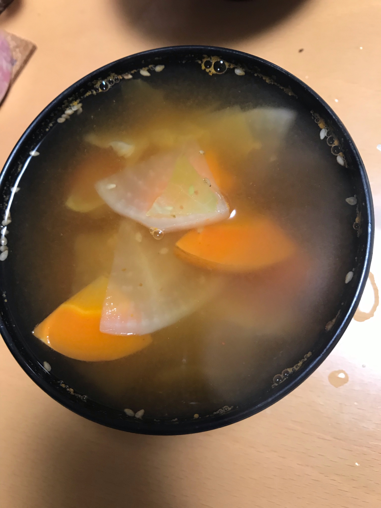 大根とにんじんの豆板醤スープ