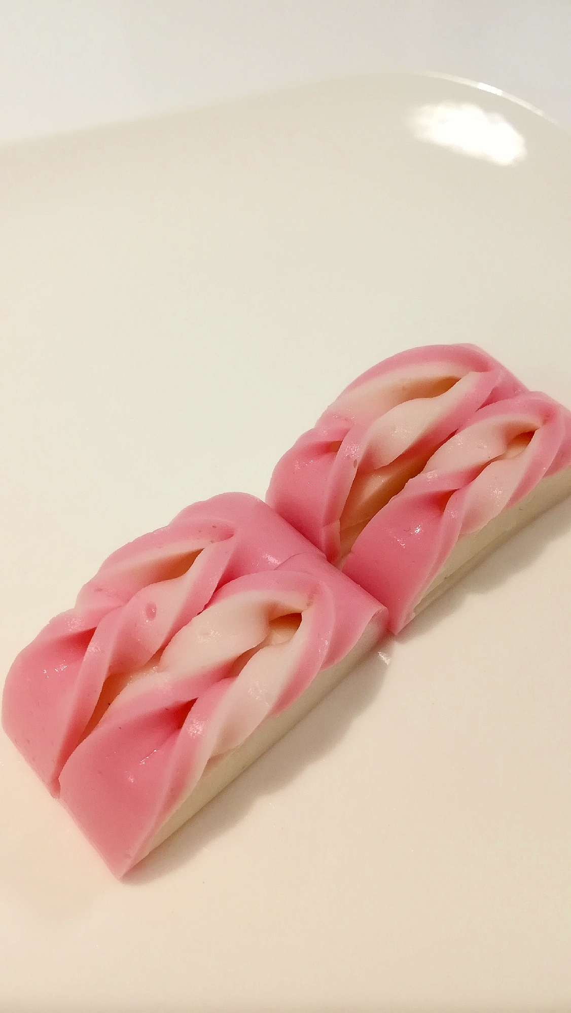 おせち お弁当にも かまぼこの飾り切り レシピ 作り方 By Cocopoteito 楽天レシピ