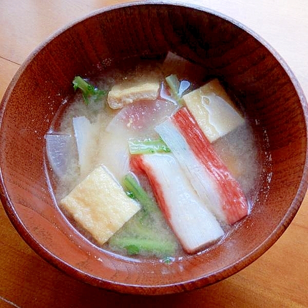 ６分！？カニカマ入り❤大根&油揚げの味噌汁♪