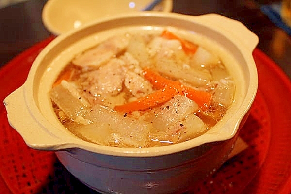 ゆで豚と大根のスープ