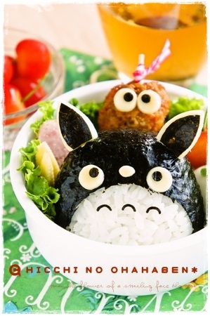 *キャラ弁* 海苔で簡単トトロおにぎり*