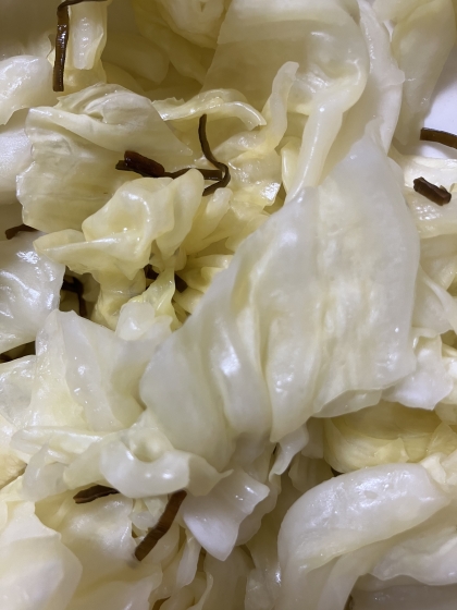 キャベツのあっさりごま塩昆布和え
