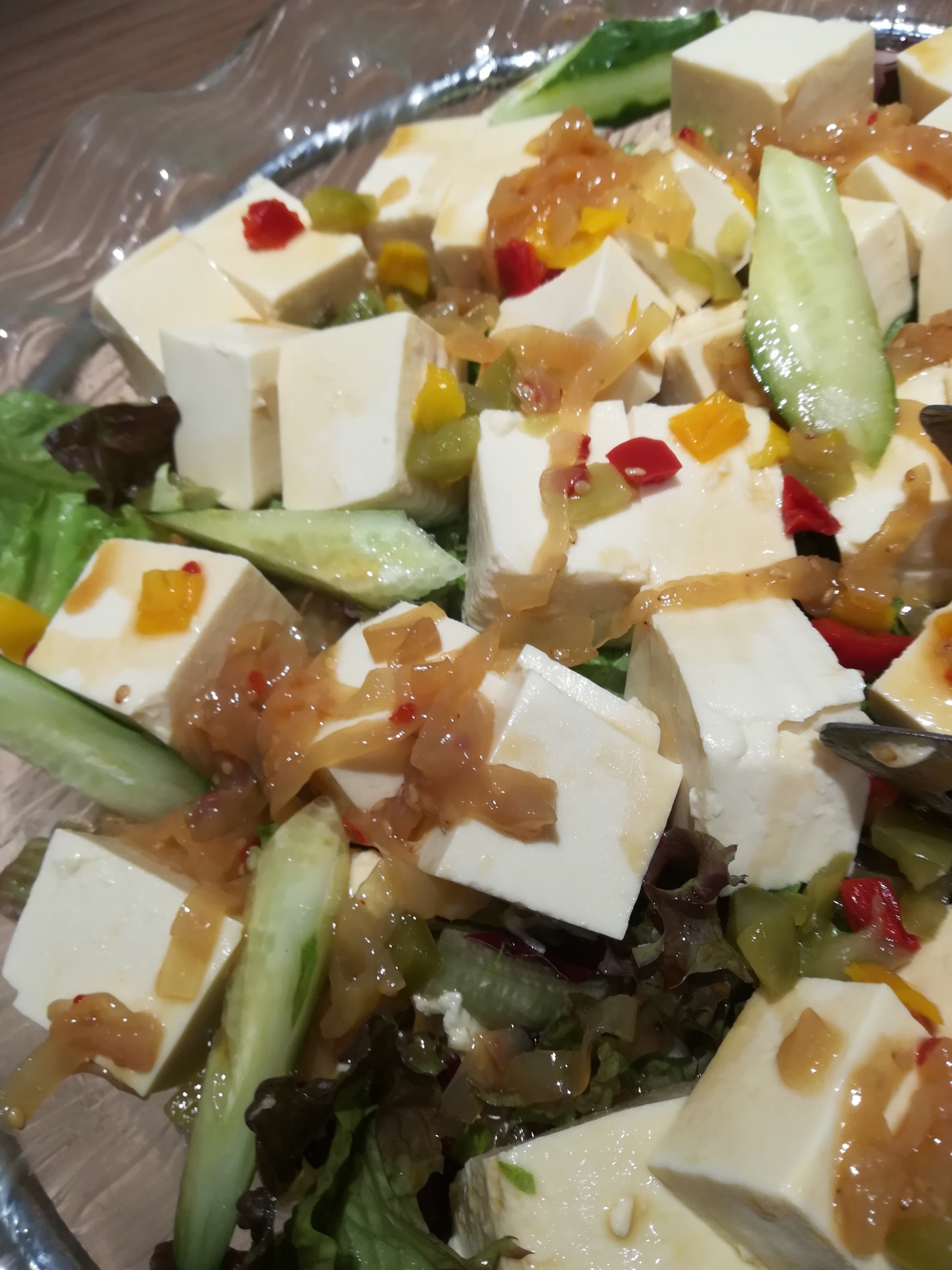豆腐と海藻と中華クラゲのサラダ
