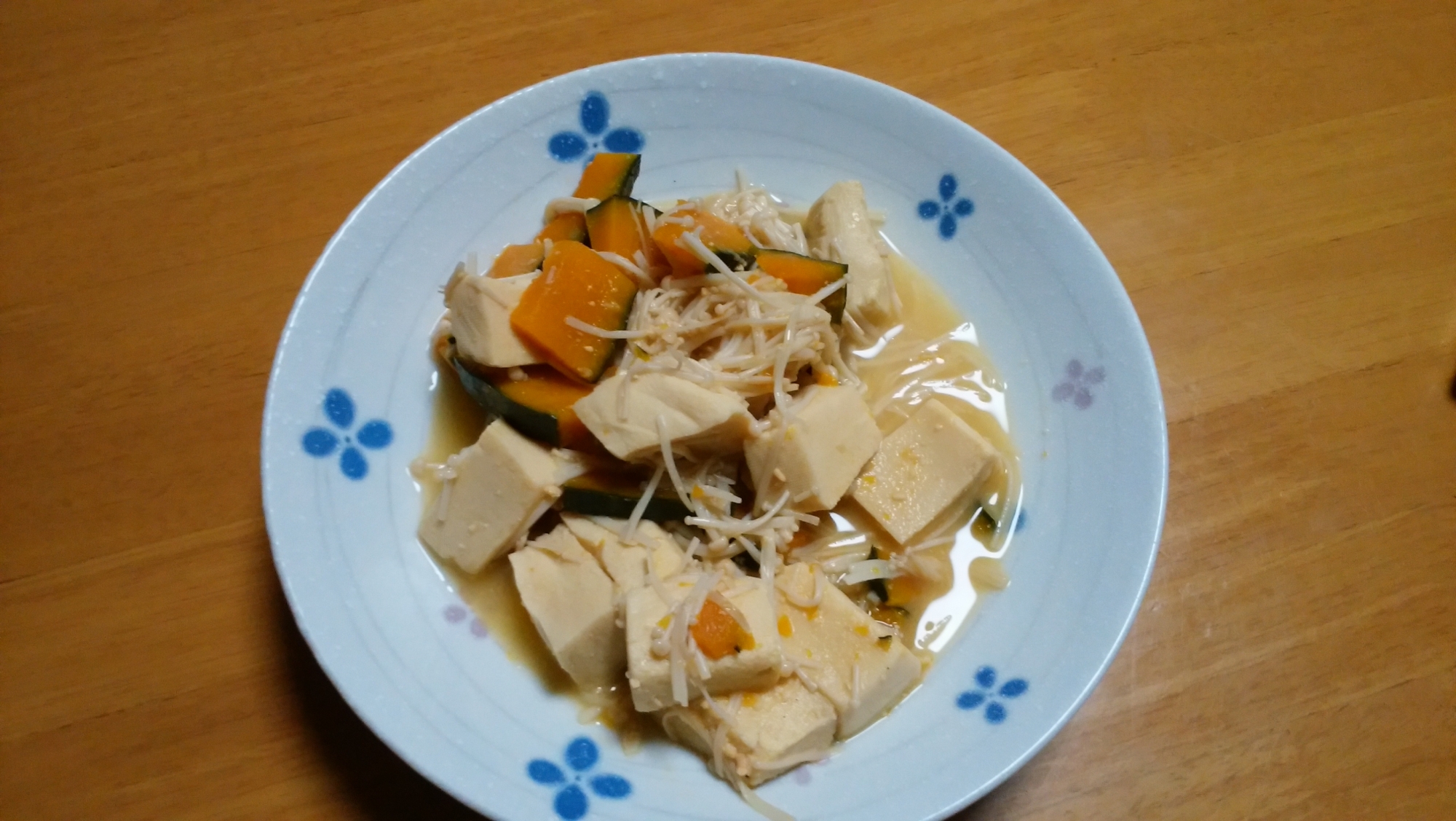 かぼちゃと高野豆腐とエノキの味噌煮