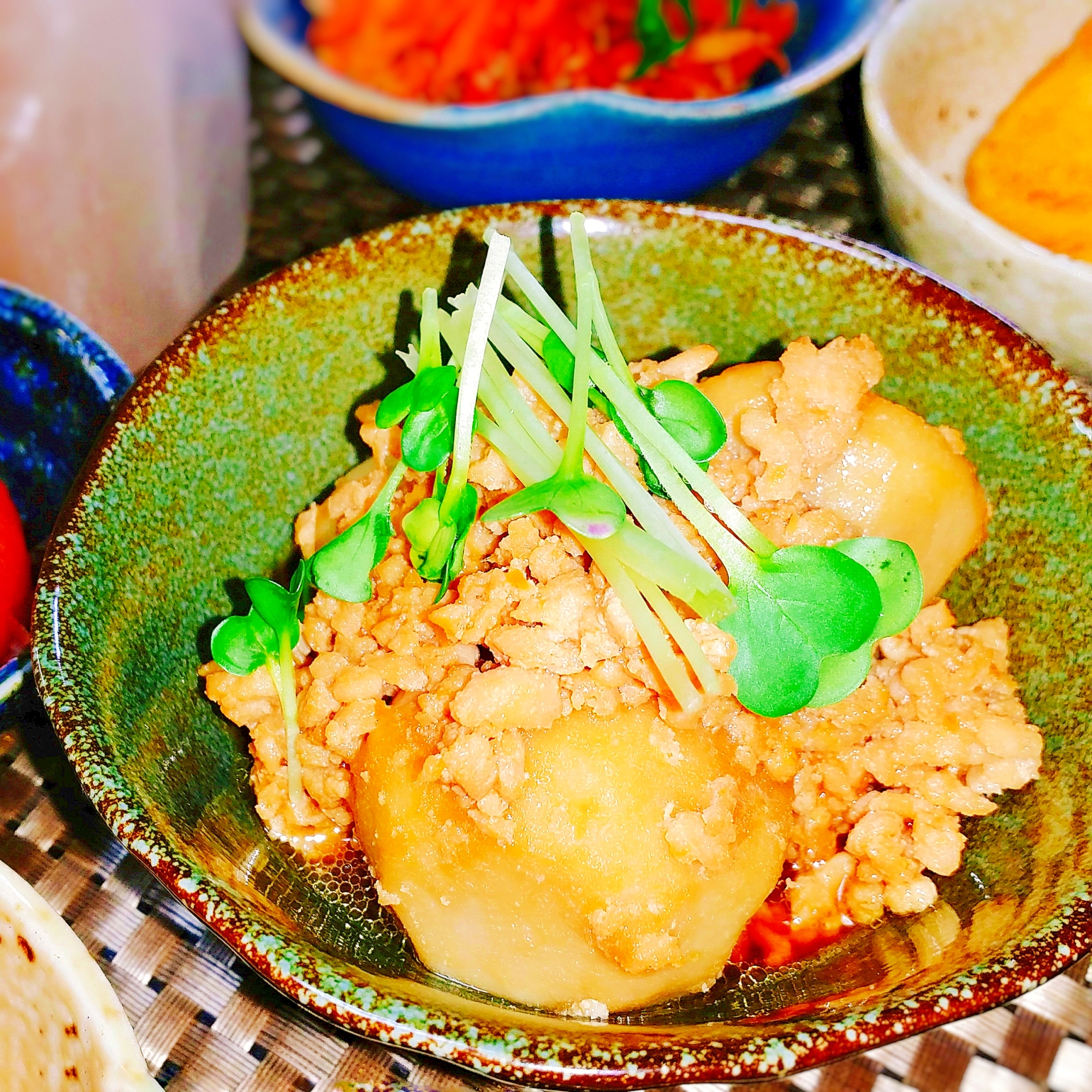 里芋と鶏挽き肉の煮物♪