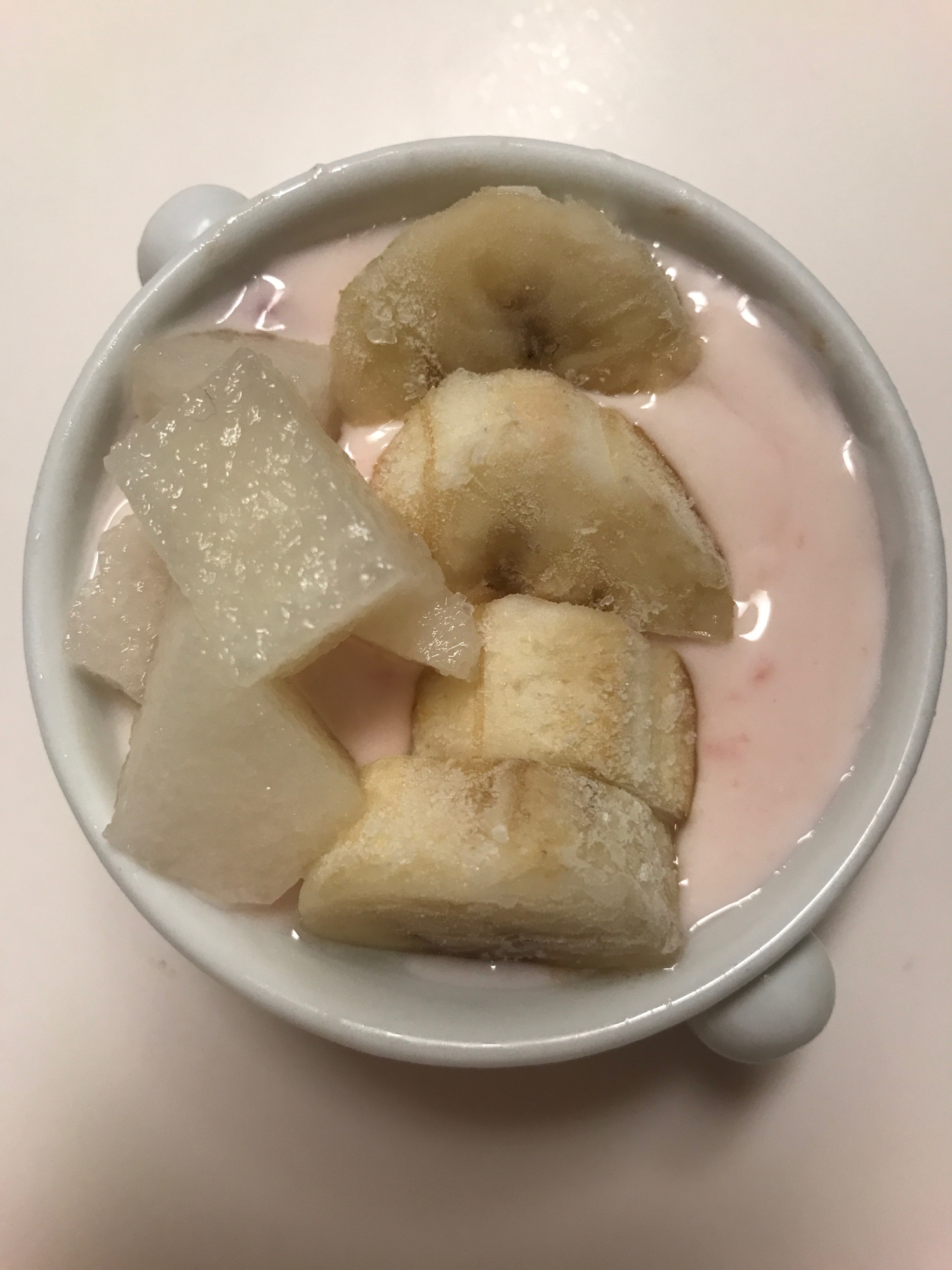 梨とバナナの苺ヨーグルト