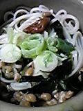 納豆とわかめの梅にゅうめん