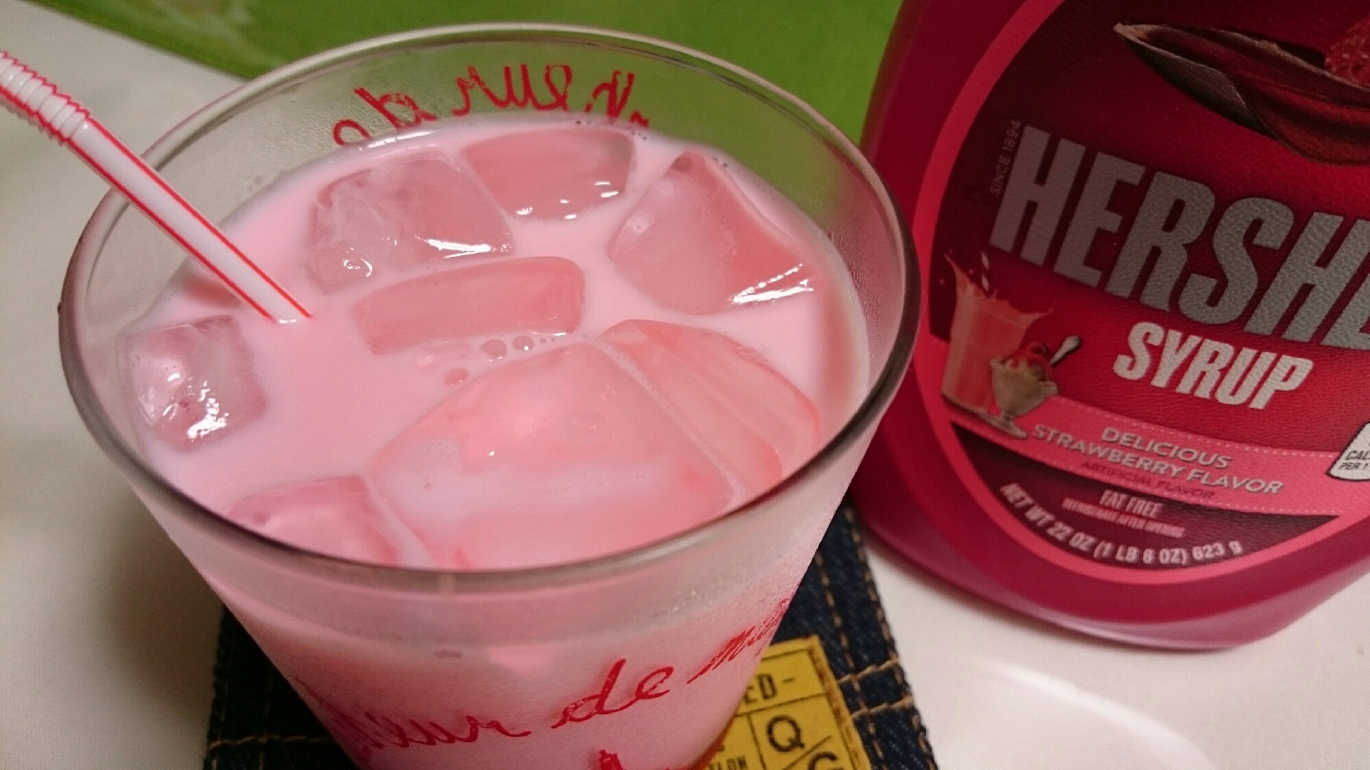 ハーシーズのシロップDE〜イチゴミルク