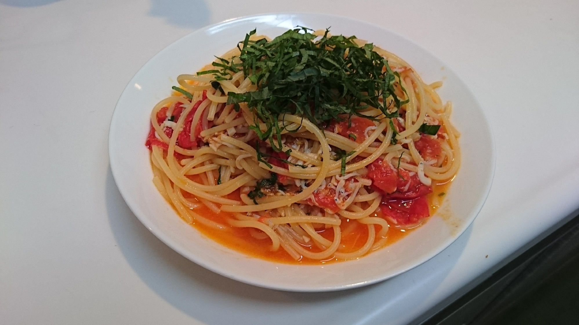 しらすと大葉で和風トマトパスタ