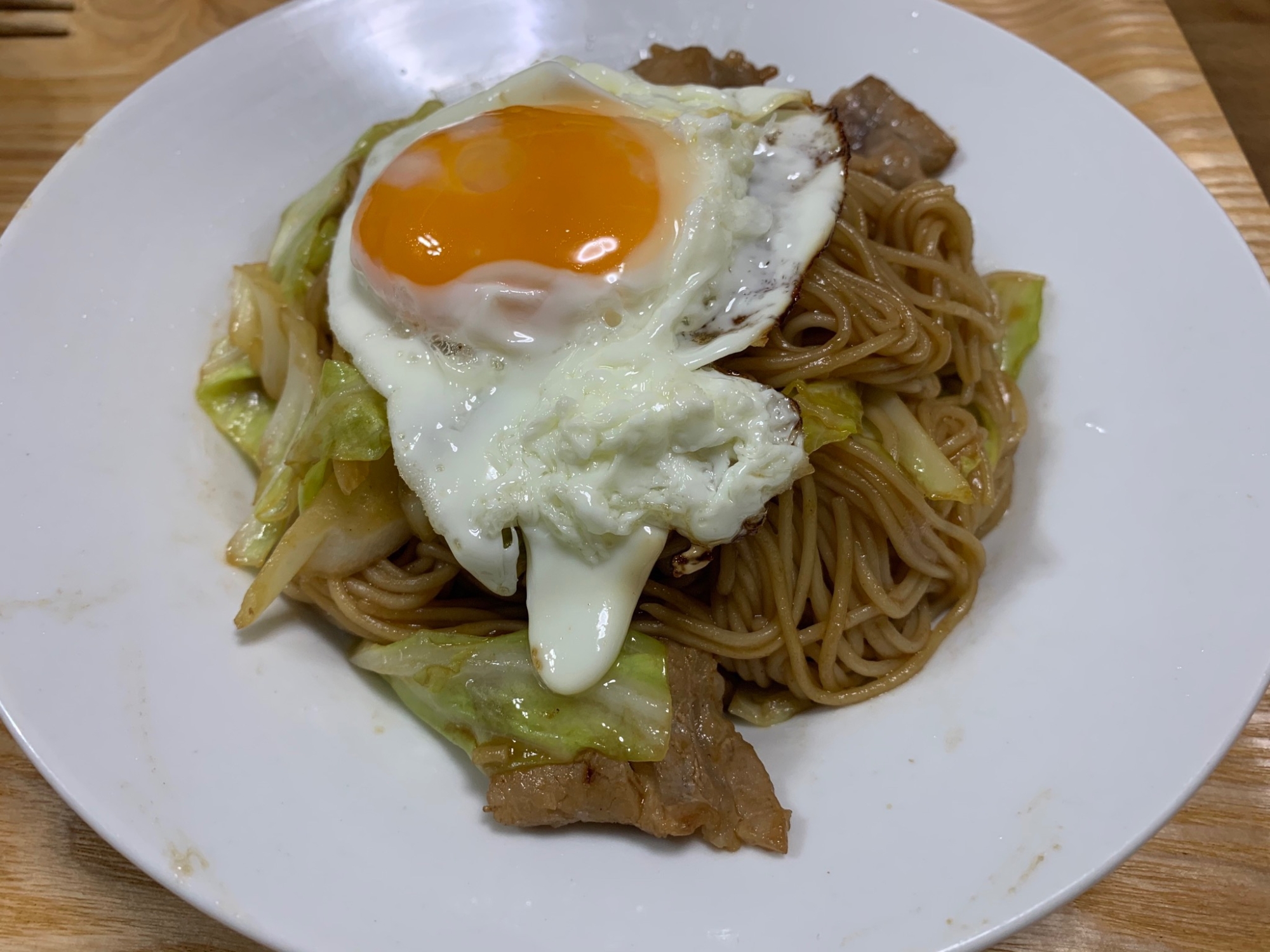 キャベツと豚バラのソース焼きそうめん