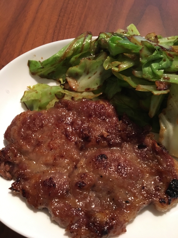 ボリュームたっぷりトンカツ用豚ロース肉の生姜焼き風