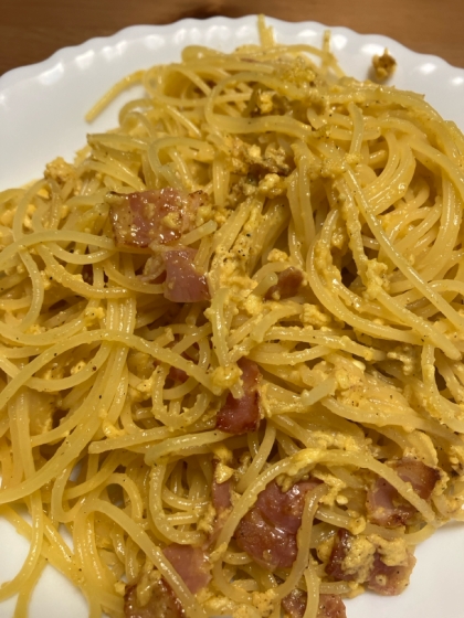 ソースを絡めた後、火にかけすぎたせいか、卵が固まったので、またリベンジします！