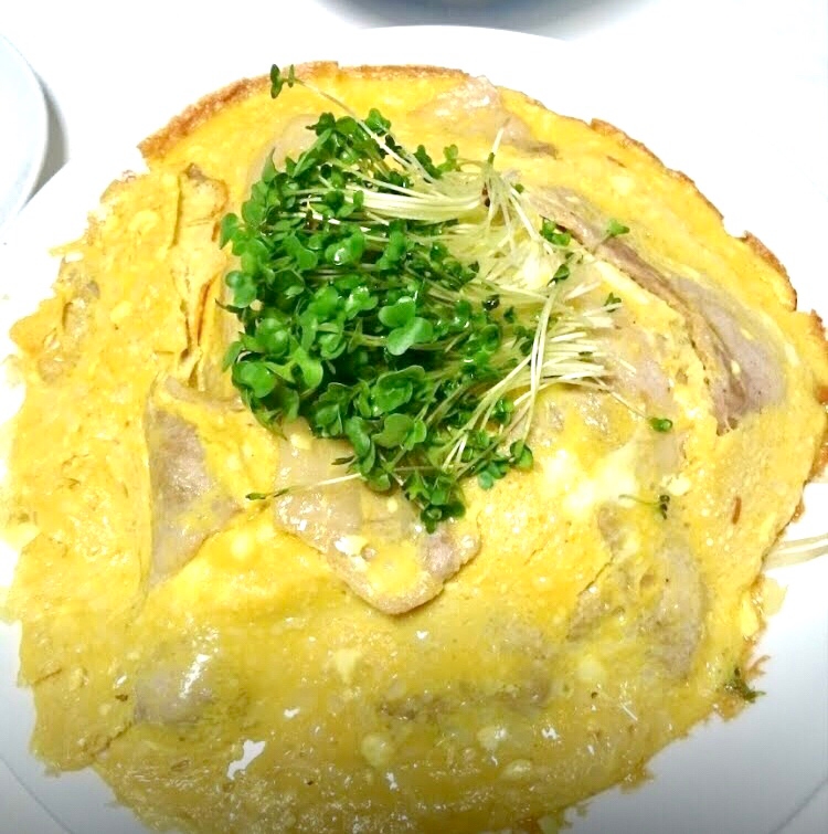 簡単!豚バラ肉の卵とじ