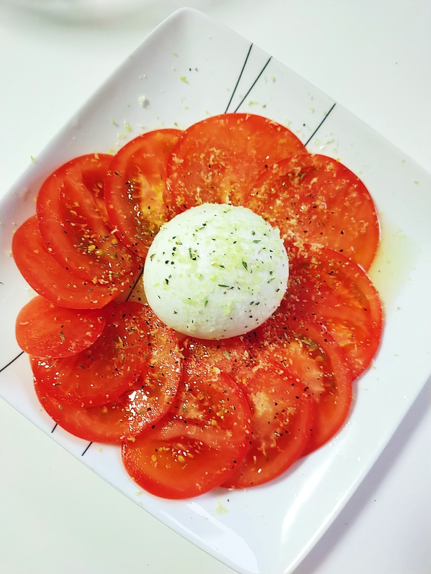 ブラータチーズのカプレーゼ レシピ 作り方 By モフィもふぃ 楽天レシピ ブラータチーズのカプレーゼ レシピ 作り方 By モフィもふぃ 楽天レシピ