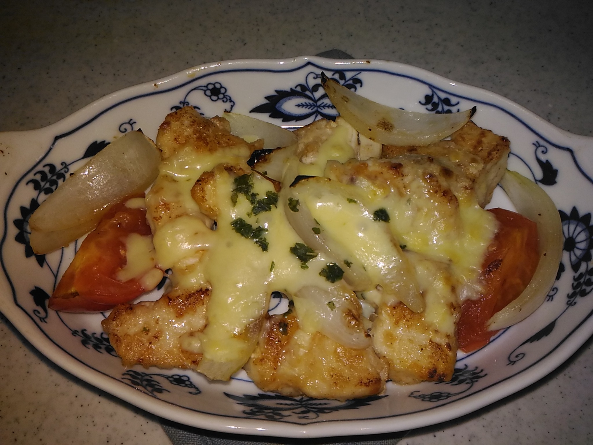 チキンとトマトのチーズ焼き