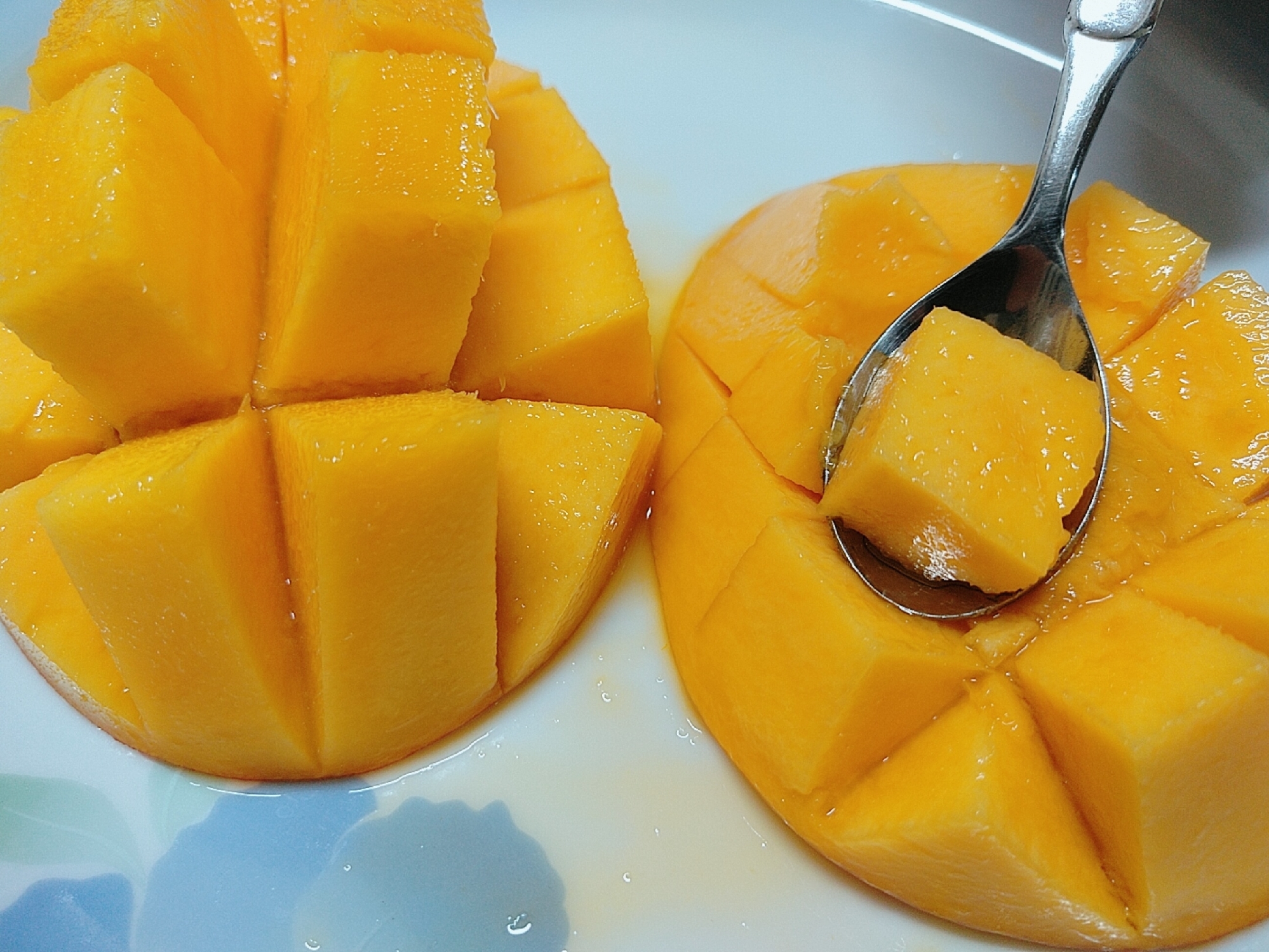美容と健康に♡マンゴーの簡単な切り方&食べ方
