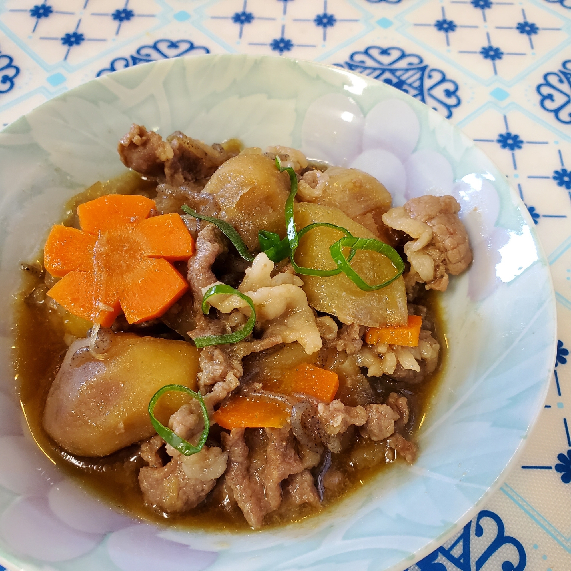 【すき焼きのタレのみ！】肉じゃが☆