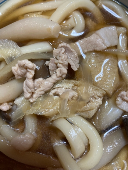 ボリューム満点で、うどんの汁がとっても美味しい肉入りうどんが出来ました。
レシピありがとうございました。