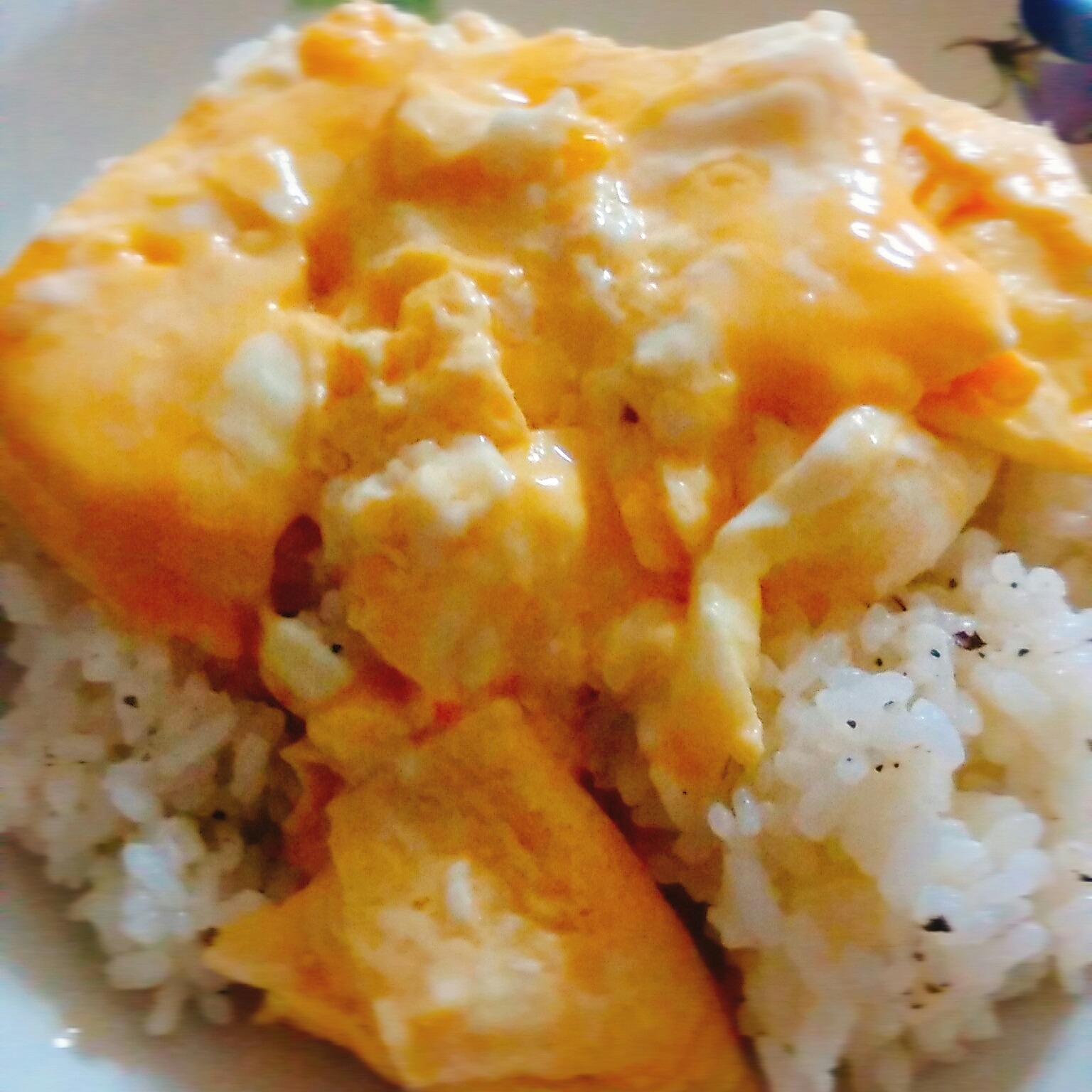 混ぜるだけバターライスのオムライス風 レシピ 作り方 By シフト6522 楽天レシピ