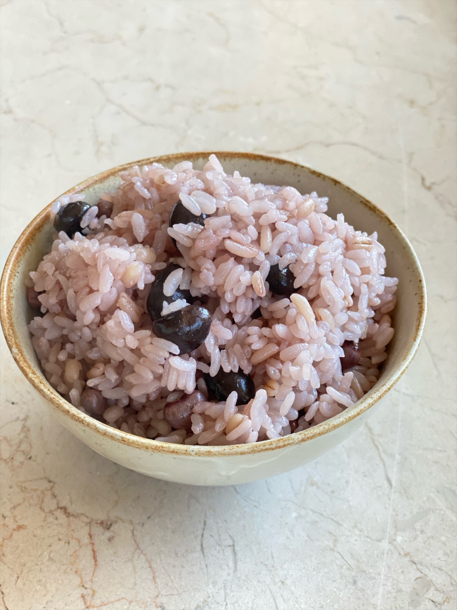 もち麦と黒大豆ごはん（ささげ入り）