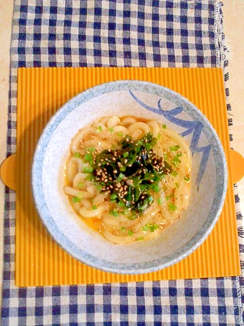 ワカメ釜玉うどん♪