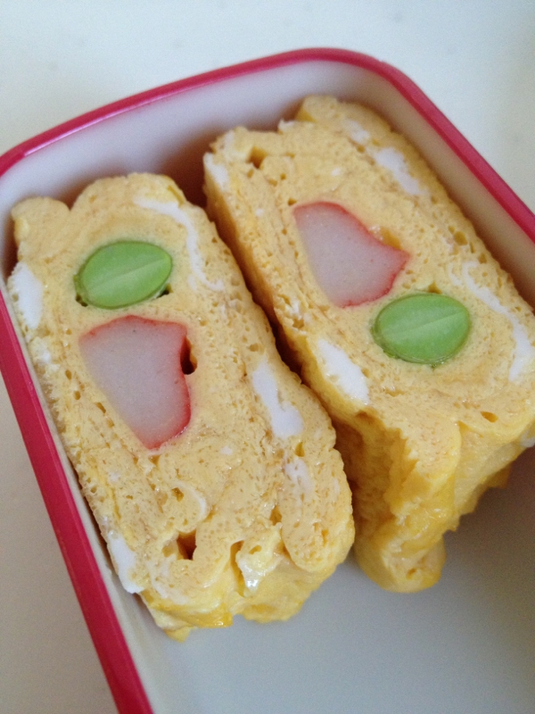 お弁当に!カニカマと枝豆の彩り卵焼き☆