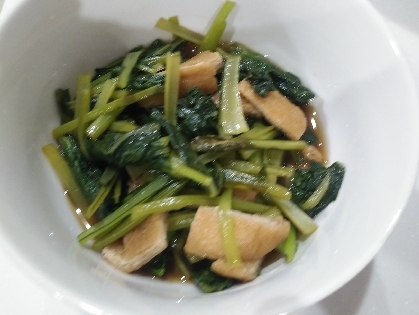 冷蔵庫に残っていた小松菜が簡単に美味しく消費できました(^^)