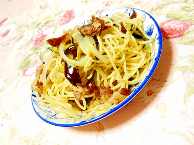 ❤茄子と玉葱と牛肉のガリバタ・パスタ❤