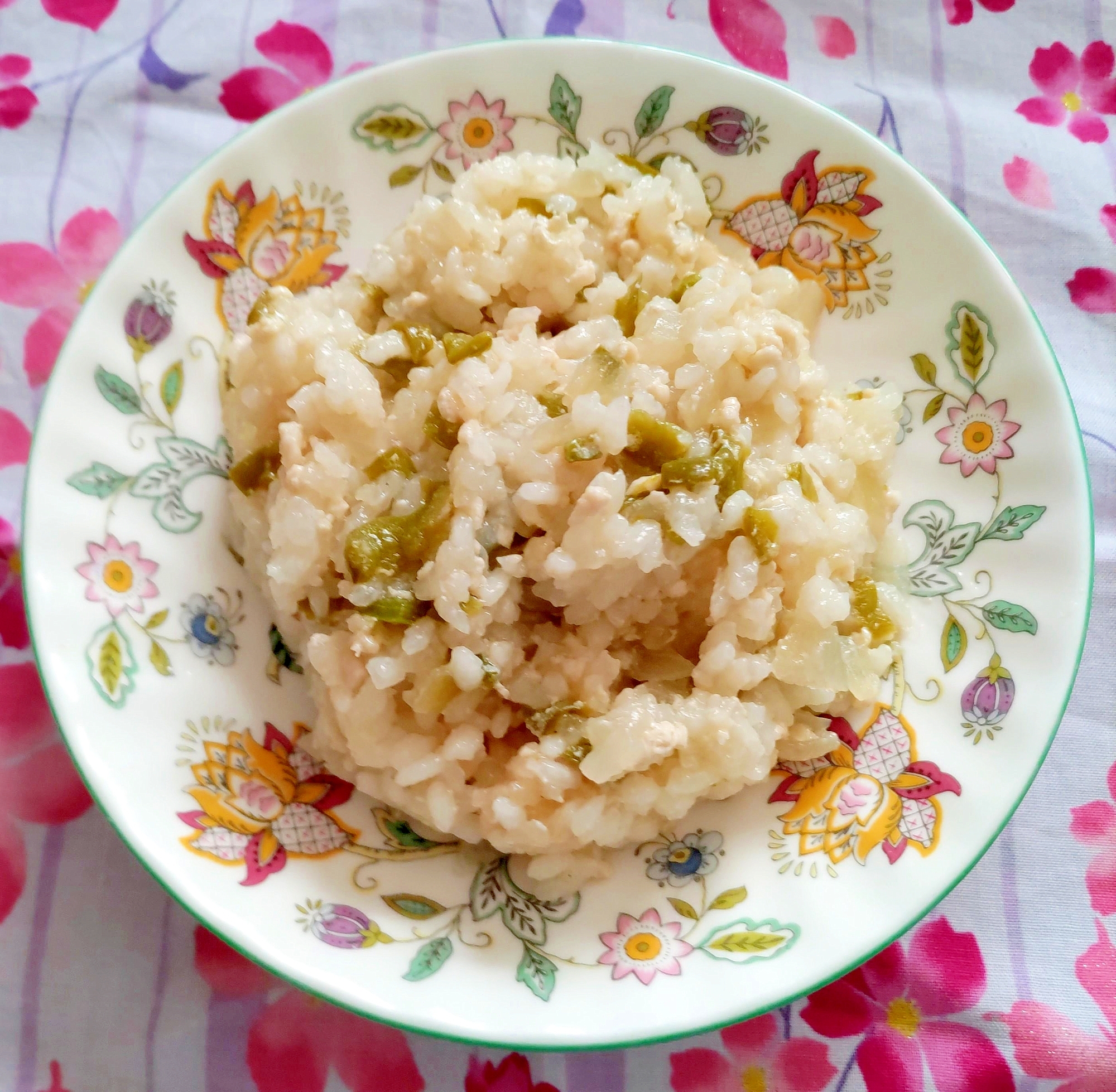 炊飯器におまかせ☆鶏ひき肉のヘルシーチャーハン風