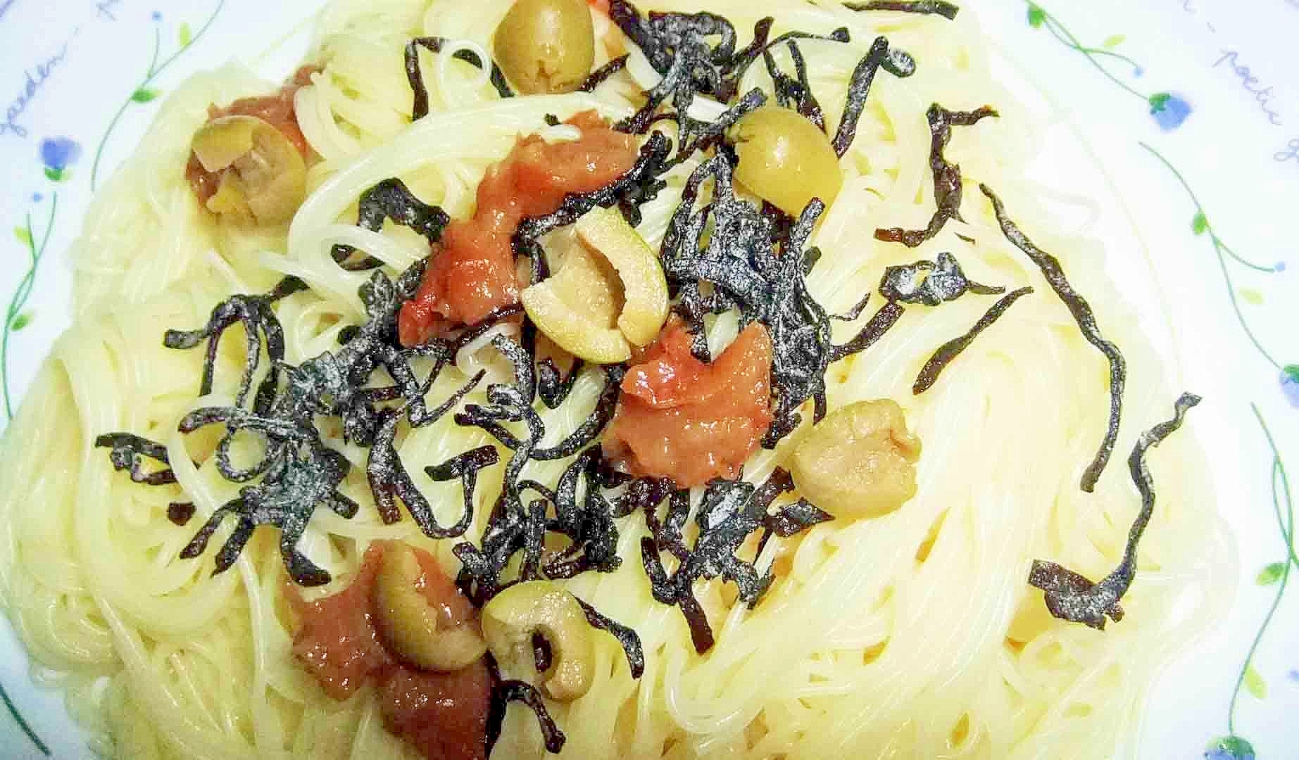 塩昆布と梅のパスタ