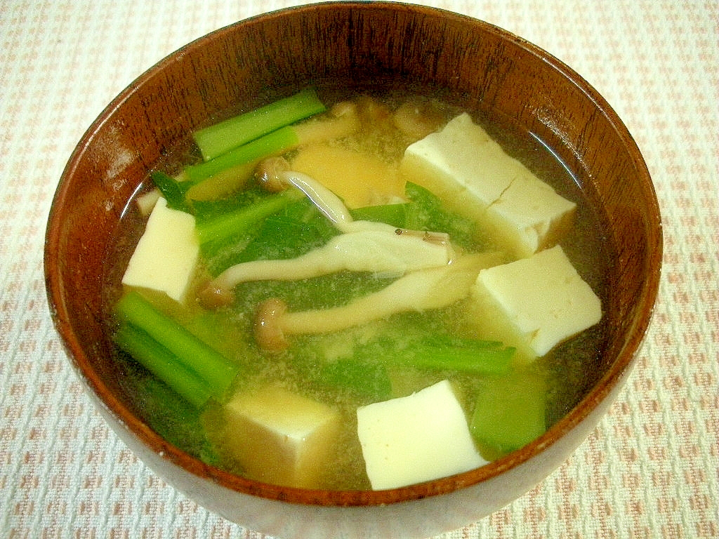 ☆しめじと豆腐、小松菜の味噌汁☆