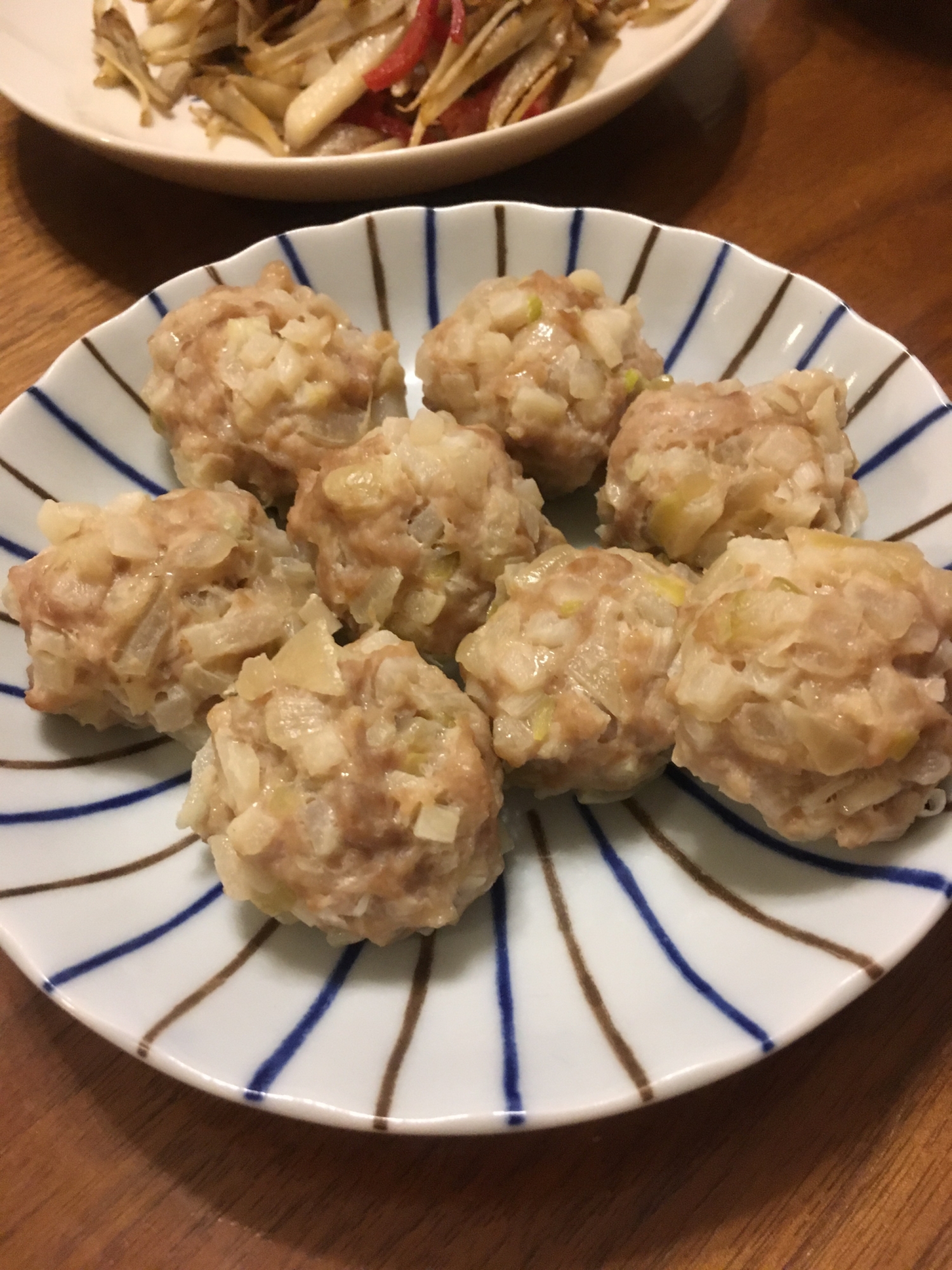 カブと豚ひき肉の蒸し団子