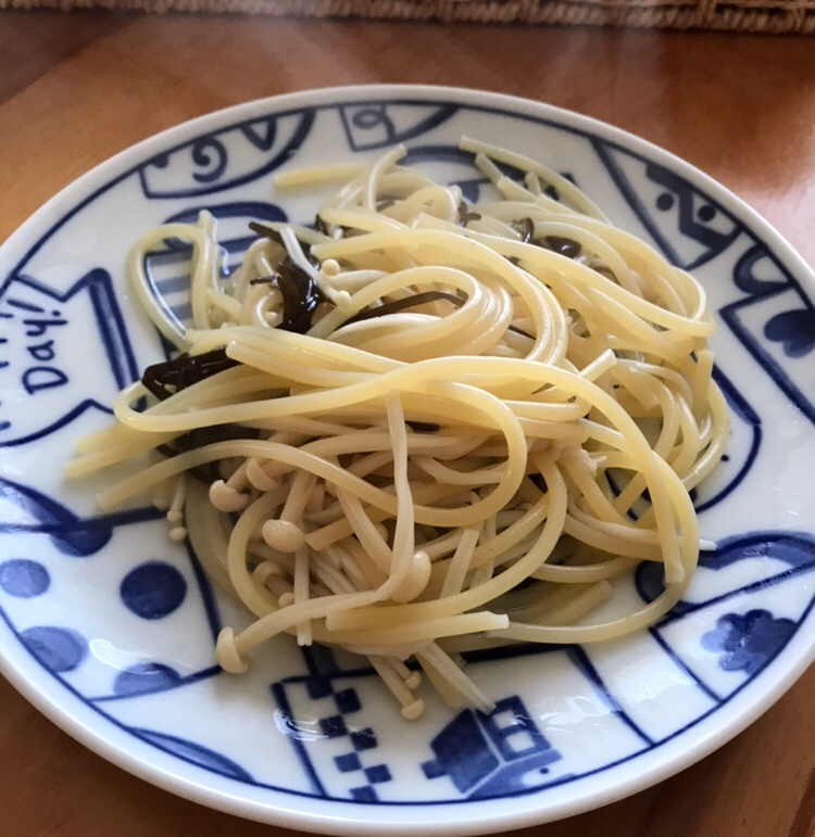 えのきともずく酢のパスタ