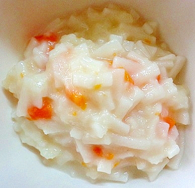 離乳食後期　３種の野菜入りホワイトソースうどん