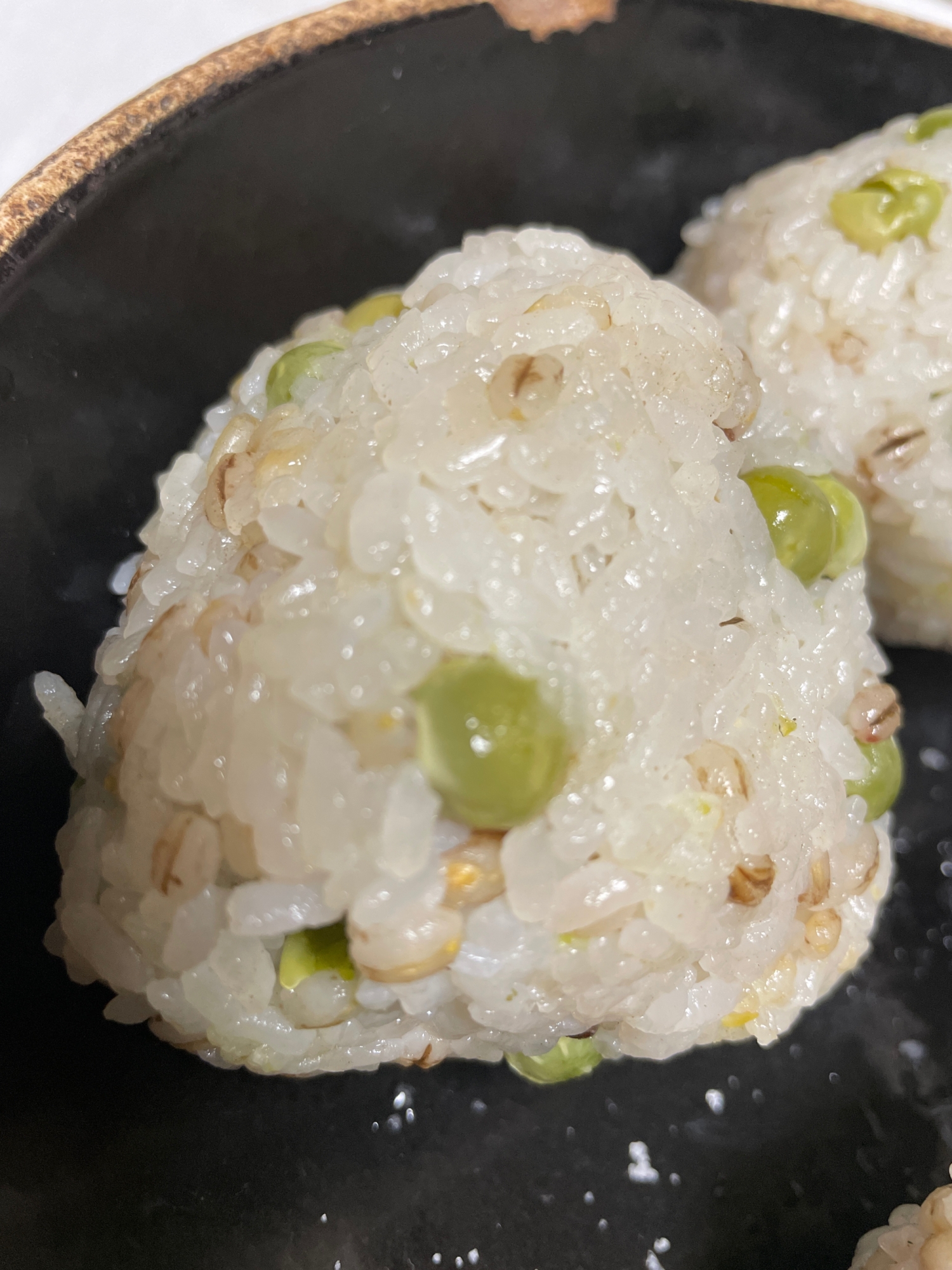 花カツオの豆ご飯おにぎり