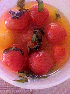 ミニトマトのオリーブオイル漬け