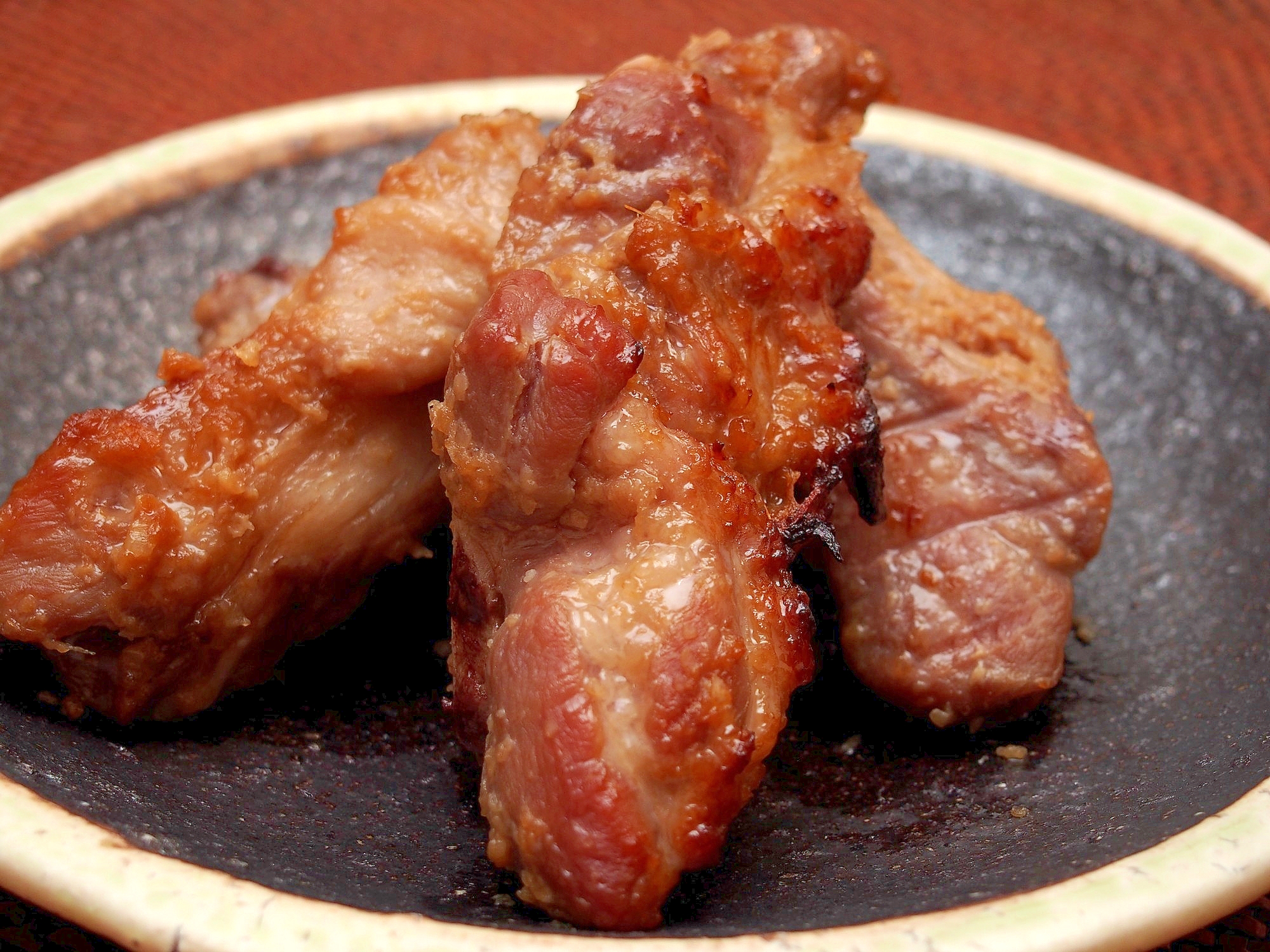 簡単!塩麹漬けスペアリブのオーブン焼き