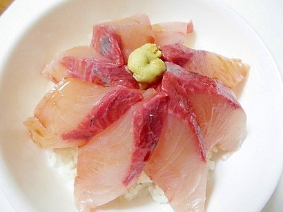 平政の刺身で 平政丼 レシピ 作り方 By V るん 0394 楽天レシピ 平政の刺身で 平政丼 レシピ 作り方 By V るん 0394 楽天レシピ