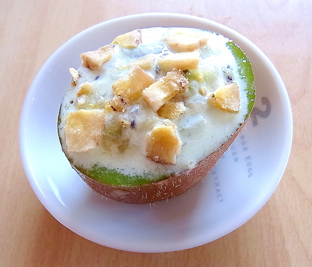 キウイのミルククリームデザート