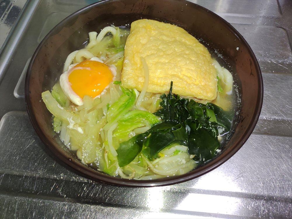 簡単きつねうどん～白菜入り