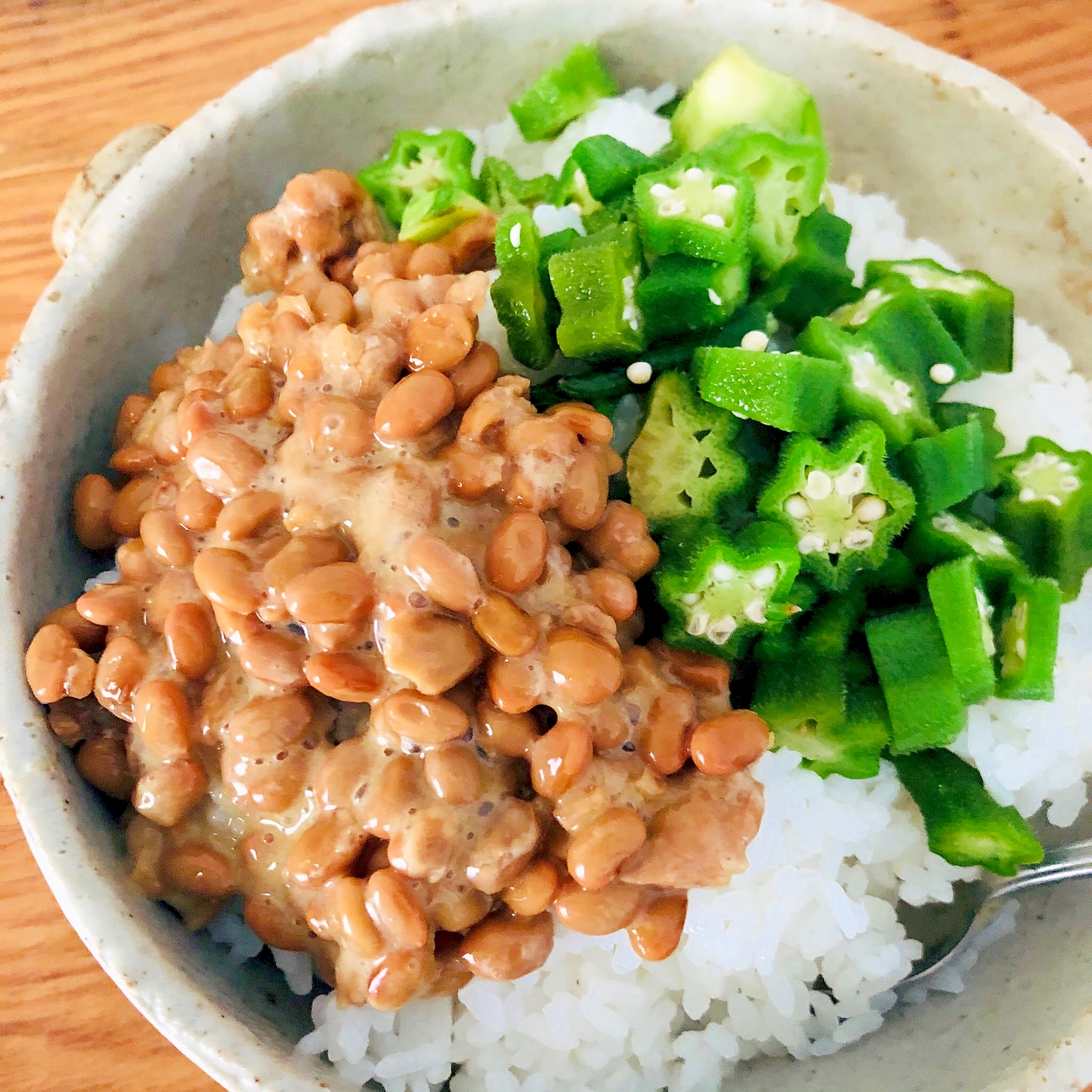 オクラと納豆の丼