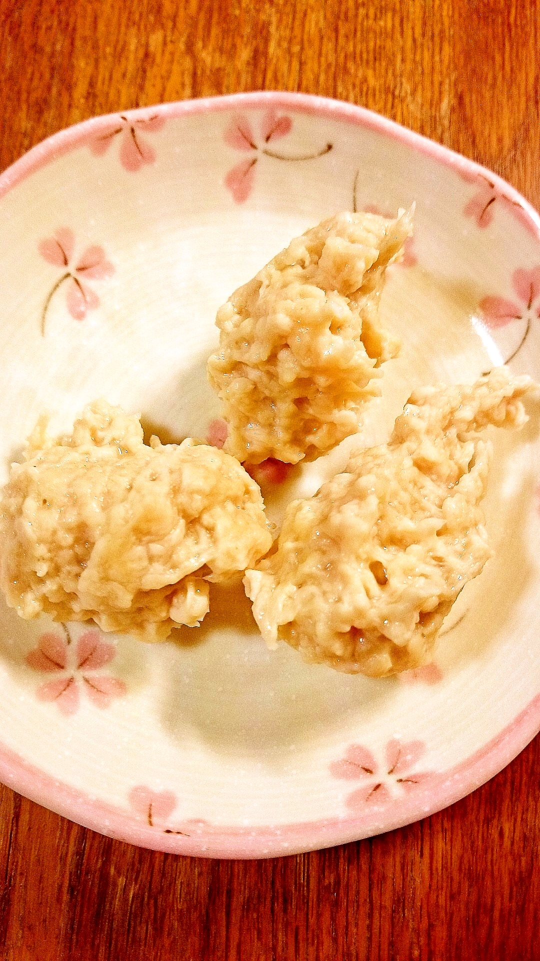 お鍋にどうぞ！　手作り鶏だんごのわさび味