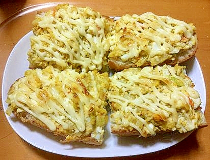 ポテトサラダと茹で卵のフランスパントースト