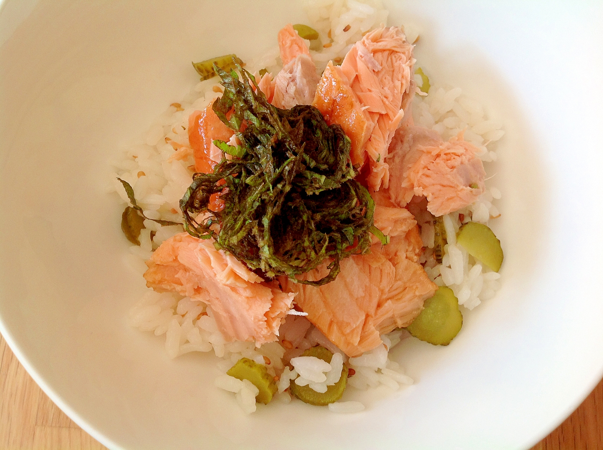 鮭ときゅうりのピクルスの混ぜ寿司