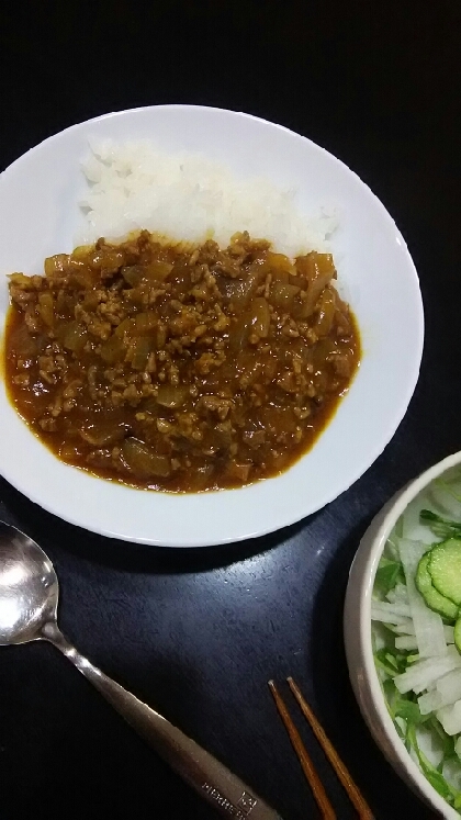 デミグラスソース缶でキーマカレー♪
