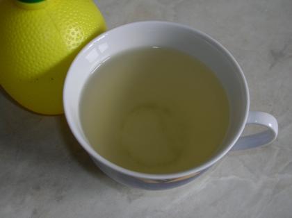 ほうじ茶がないので、家にある玄米茶で作ってみました！梅昆布茶みたいな味で、これはこれで美味しいです～♪なんだか、「玄米茶で実験！」みたいになっちゃってゴメンね★