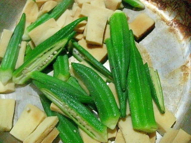 オクラと高野豆腐の煮物