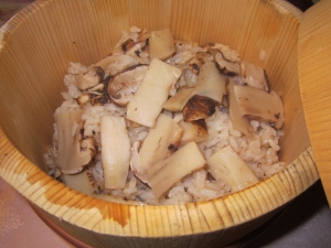 中国産マツタケで気軽に作れる松茸ご飯