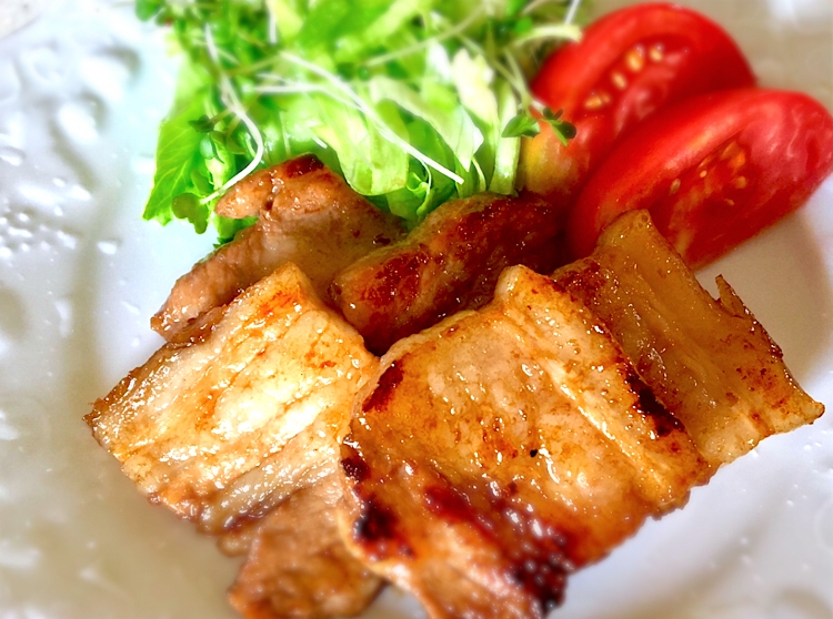 がっつり食べましょ【豚バラ肉の照り焼き】